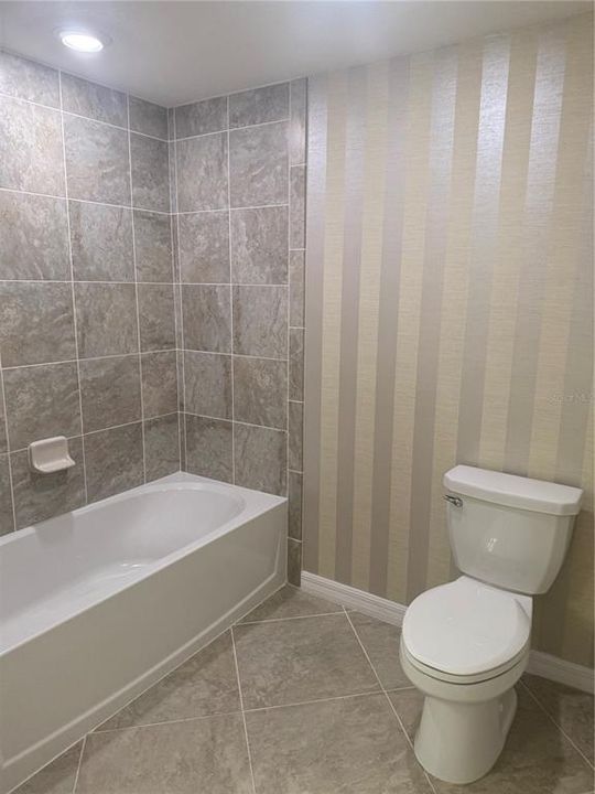 На продажу: $375,000 (3 спален, 2 ванн, 1769 Квадратных фут)