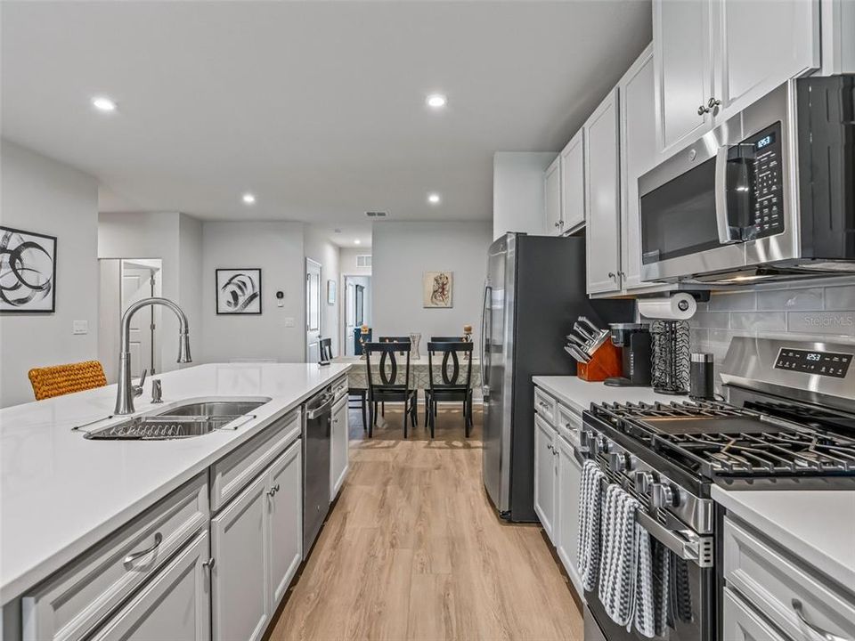 На продажу: $333,900 (3 спален, 2 ванн, 1509 Квадратных фут)