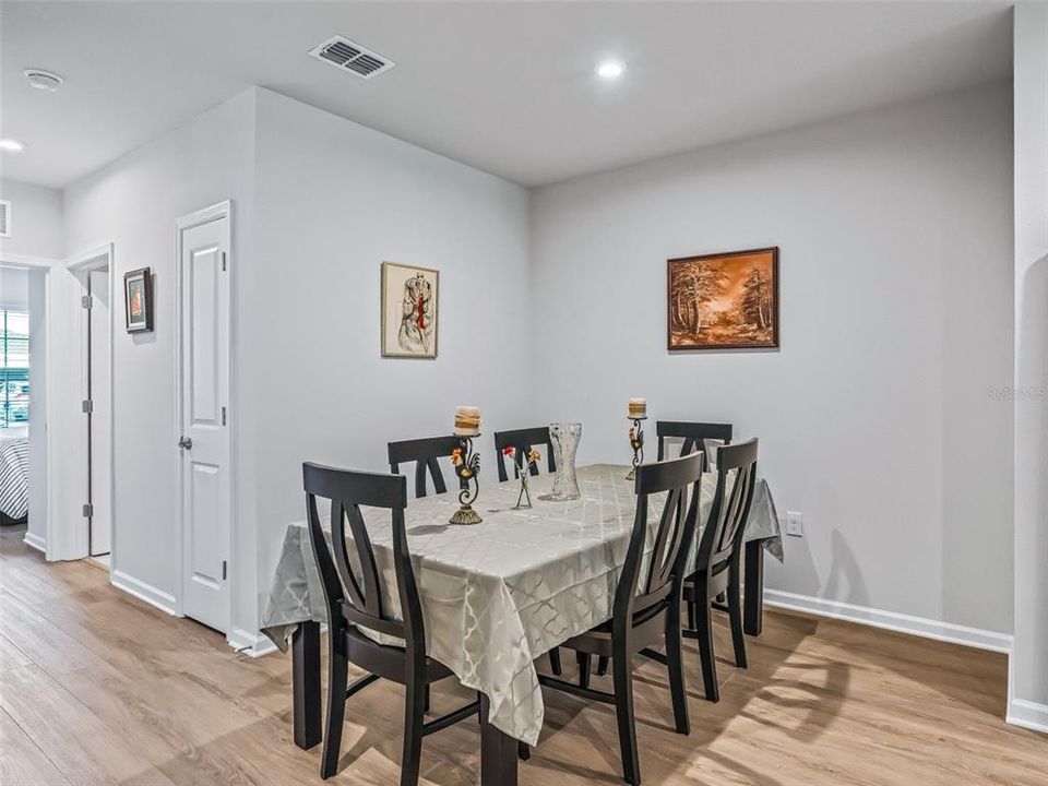 На продажу: $333,900 (3 спален, 2 ванн, 1509 Квадратных фут)