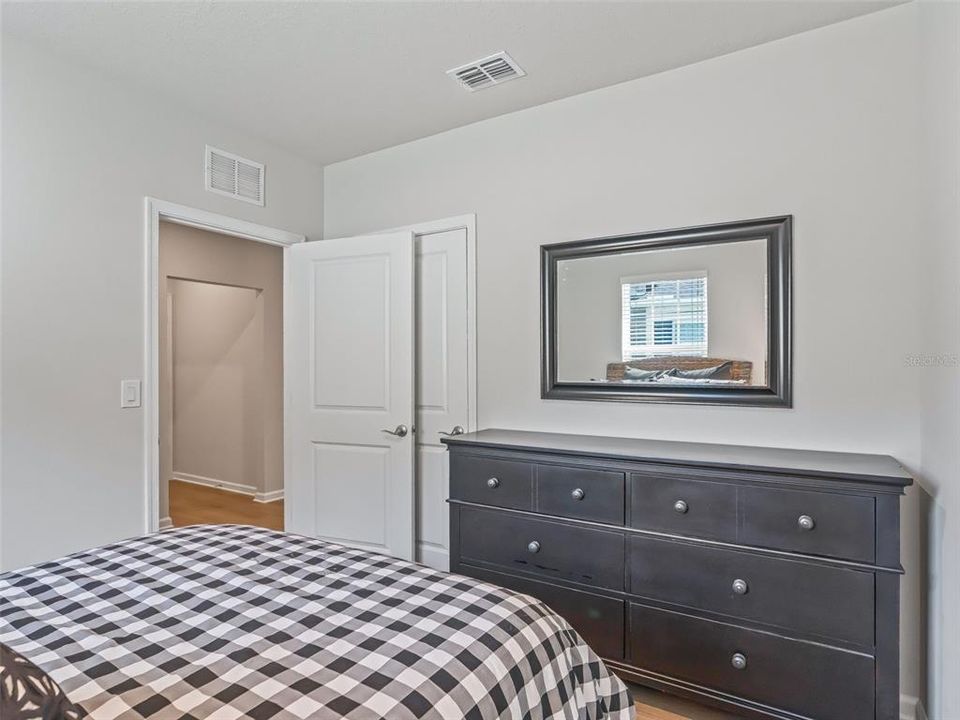 На продажу: $333,900 (3 спален, 2 ванн, 1509 Квадратных фут)