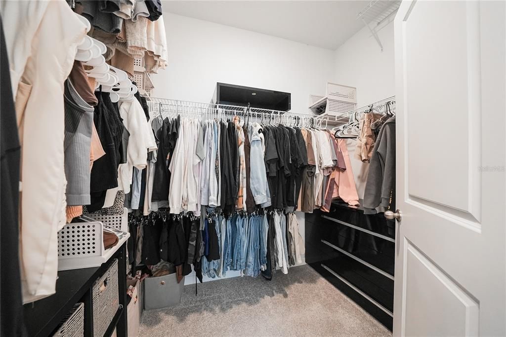 En Venta: $385,000 (3 camas, 2 baños, 1654 Pies cuadrados)