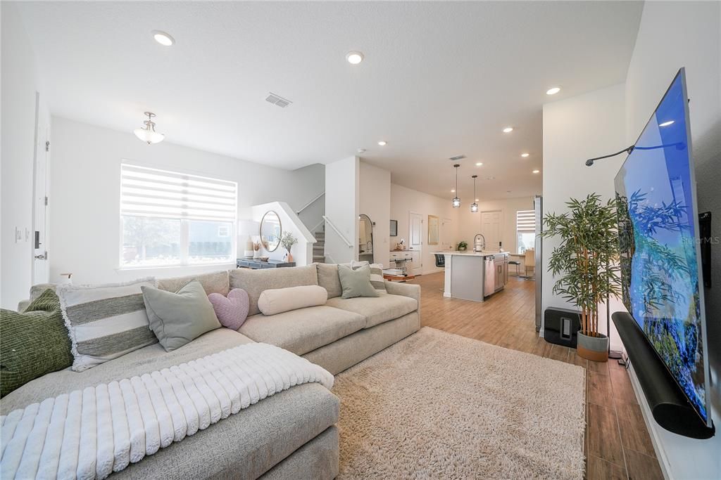 En Venta: $385,000 (3 camas, 2 baños, 1654 Pies cuadrados)