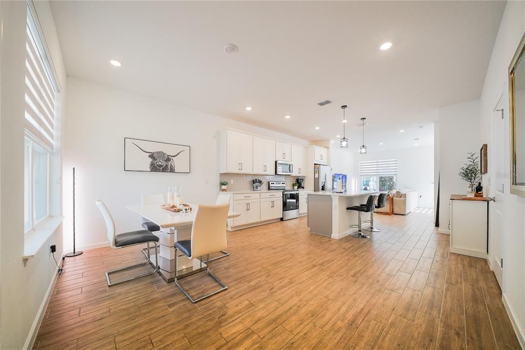 En Venta: $385,000 (3 camas, 2 baños, 1654 Pies cuadrados)