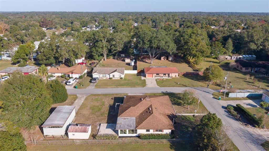 На продажу: $249,900 (3 спален, 2 ванн, 1896 Квадратных фут)