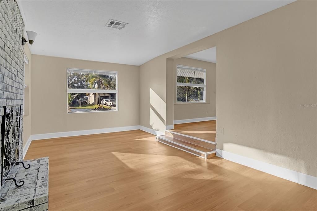 En Venta: $262,000 (3 camas, 2 baños, 1173 Pies cuadrados)