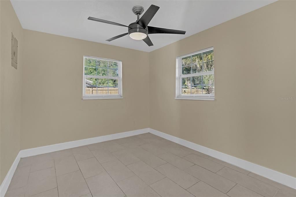 En Venta: $262,000 (3 camas, 2 baños, 1173 Pies cuadrados)