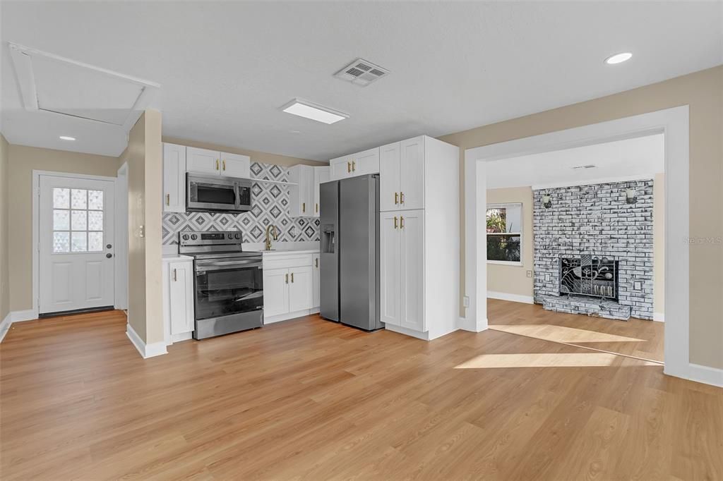 En Venta: $262,000 (3 camas, 2 baños, 1173 Pies cuadrados)