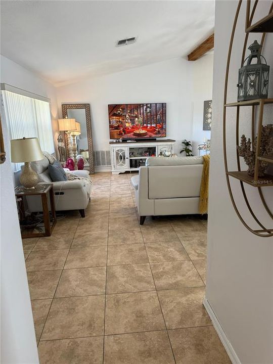 En Venta: $293,900 (2 camas, 2 baños, 1476 Pies cuadrados)