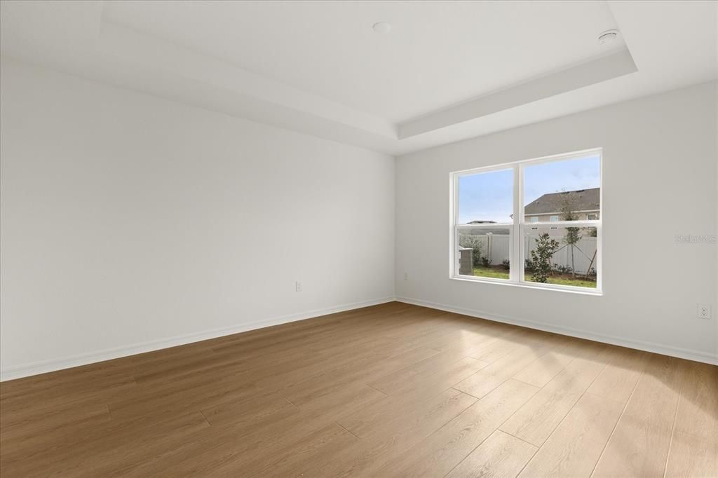 На продажу: $397,794 (4 спален, 2 ванн, 1707 Квадратных фут)