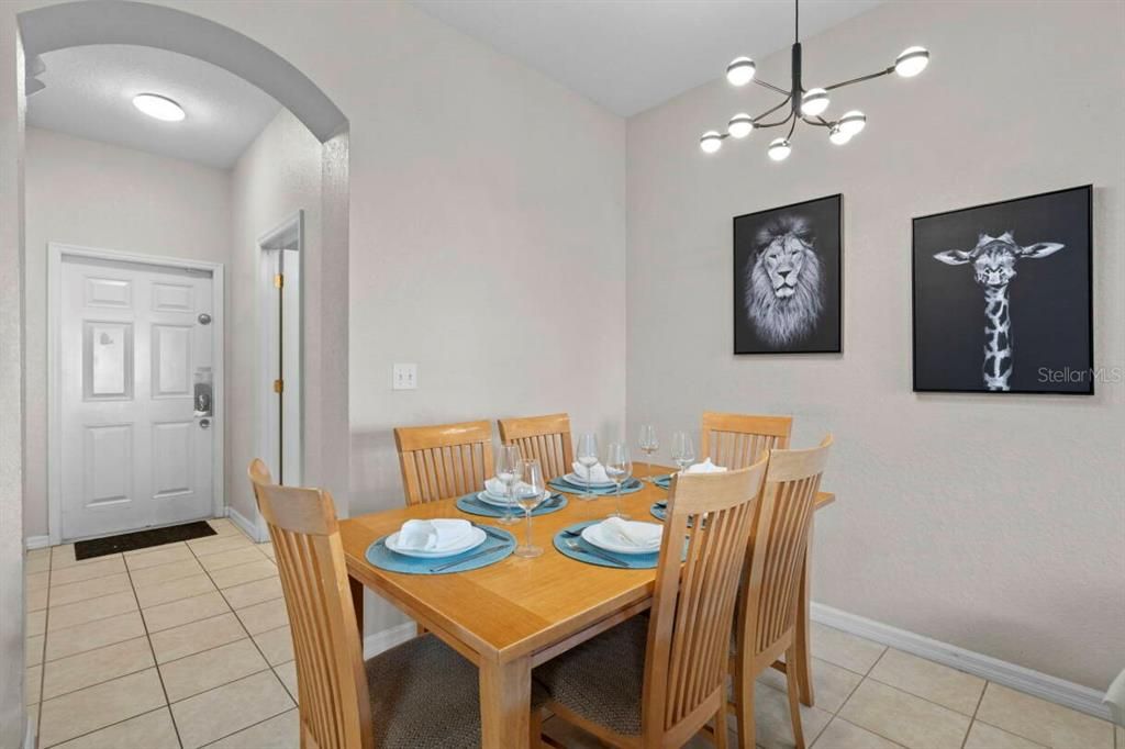 На продажу: $269,900 (3 спален, 3 ванн, 1440 Квадратных фут)