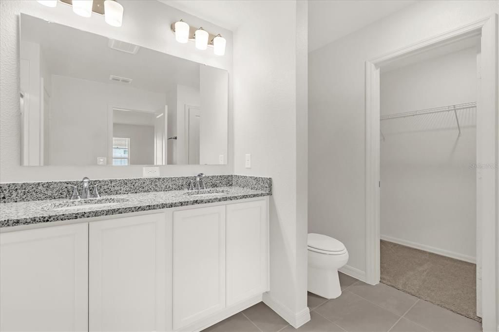 На продажу: $388,202 (4 спален, 2 ванн, 1707 Квадратных фут)