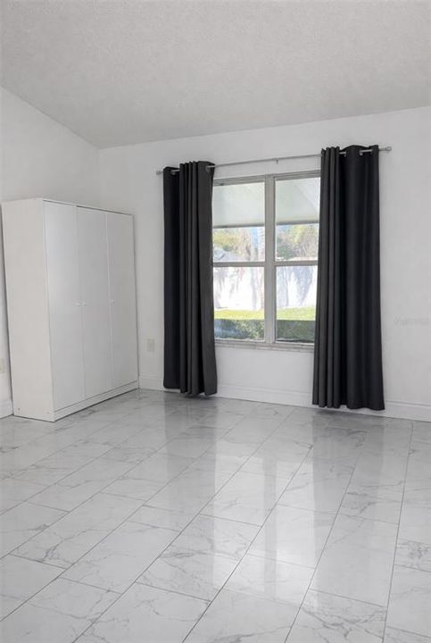 En Venta: $465,000 (4 camas, 2 baños, 1555 Pies cuadrados)