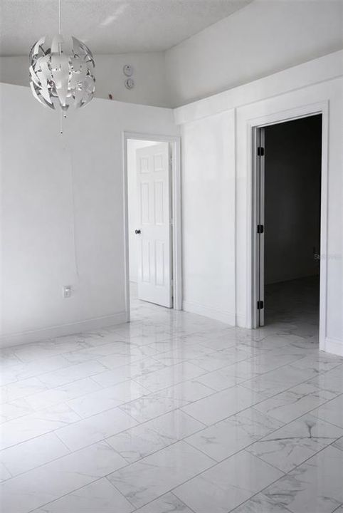 En Venta: $465,000 (4 camas, 2 baños, 1555 Pies cuadrados)