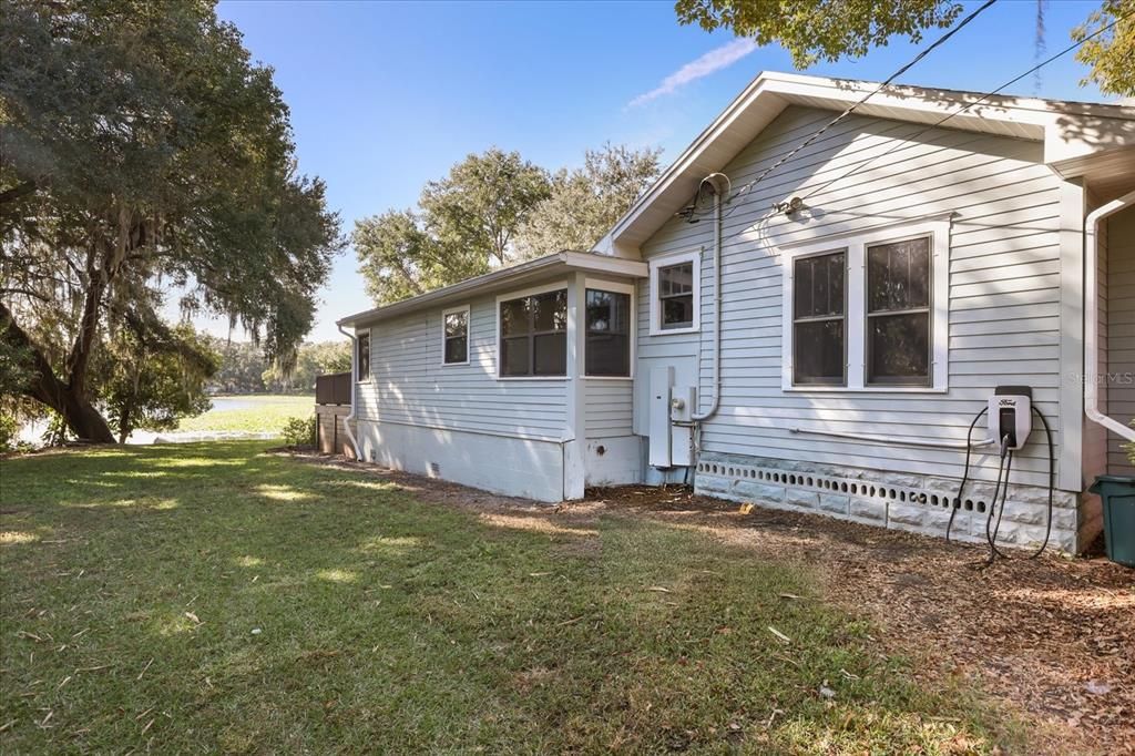 待售: $689,900 (4 贝兹, 3 浴室, 1824 平方英尺)