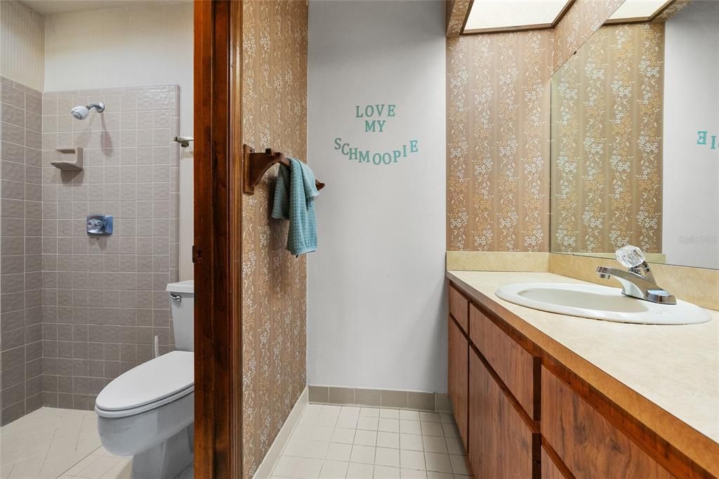 En Venta: $289,000 (2 camas, 2 baños, 1270 Pies cuadrados)