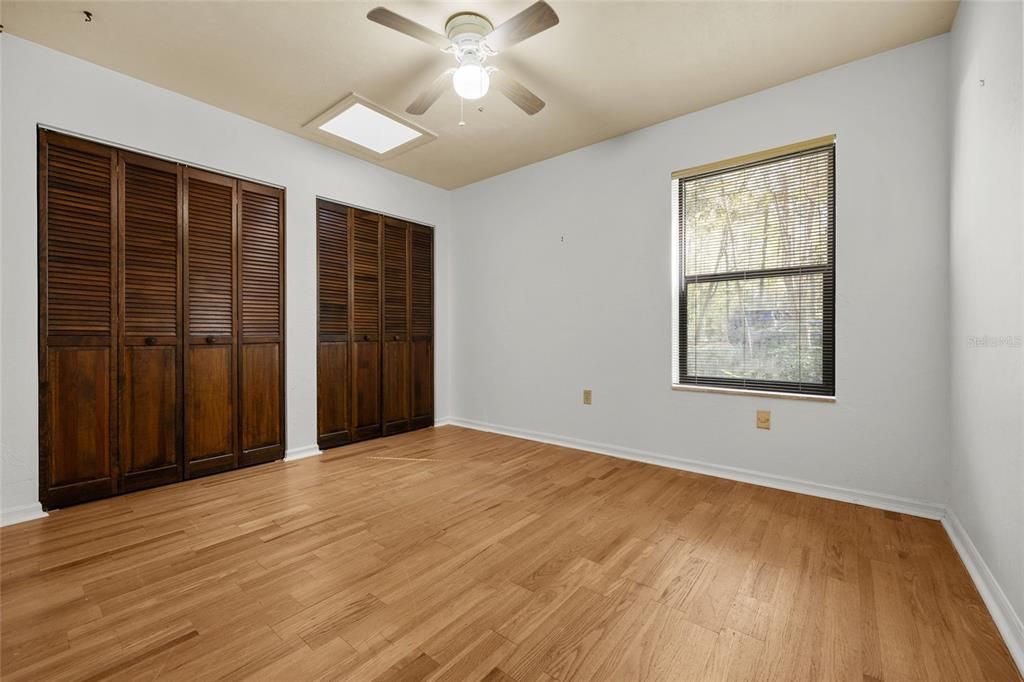 En Venta: $289,000 (2 camas, 2 baños, 1270 Pies cuadrados)