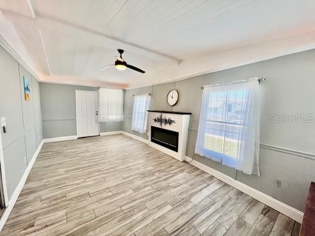 В аренду: $1,700 (2 спален, 2 ванн, 1084 Квадратных фут)