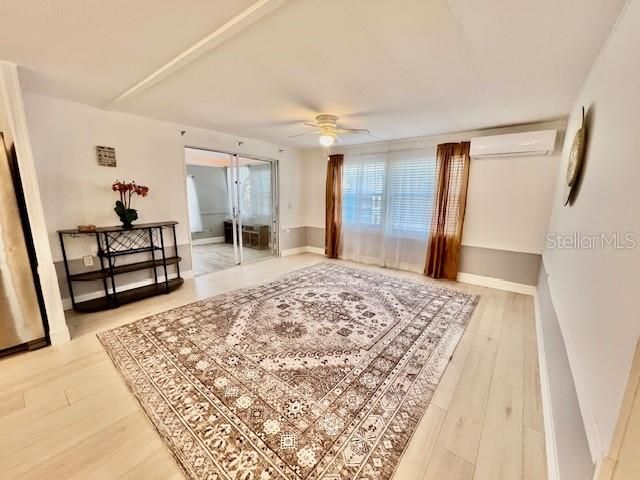 В аренду: $1,700 (2 спален, 2 ванн, 1084 Квадратных фут)