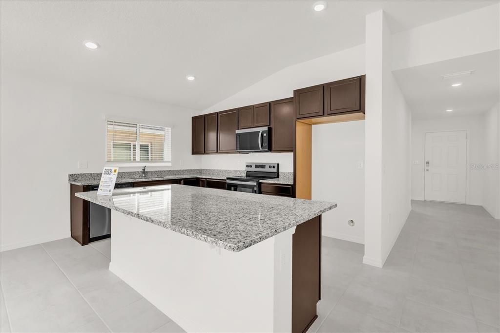 En Venta: $327,457 (4 camas, 2 baños, 1707 Pies cuadrados)