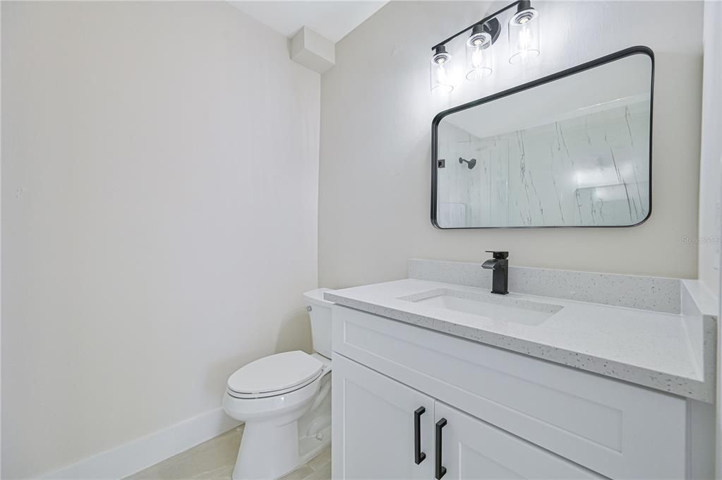 待售: $220,000 (2 贝兹, 2 浴室, 1082 平方英尺)