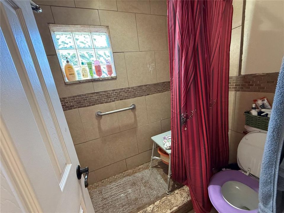 For Sale: $315,000 (3 beds, 2 baths, 1120 Square Feet)