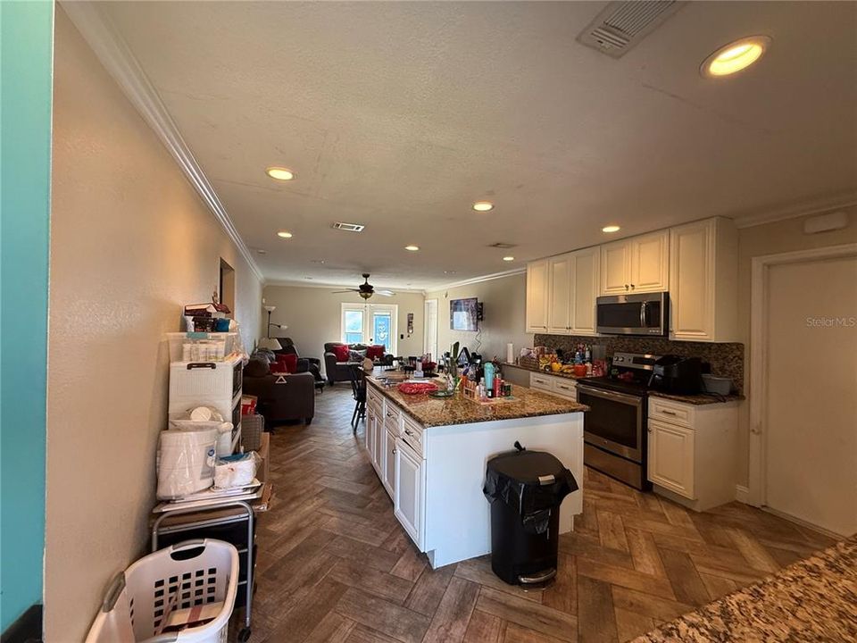 For Sale: $315,000 (3 beds, 2 baths, 1120 Square Feet)