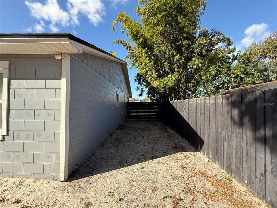 For Sale: $315,000 (3 beds, 2 baths, 1120 Square Feet)