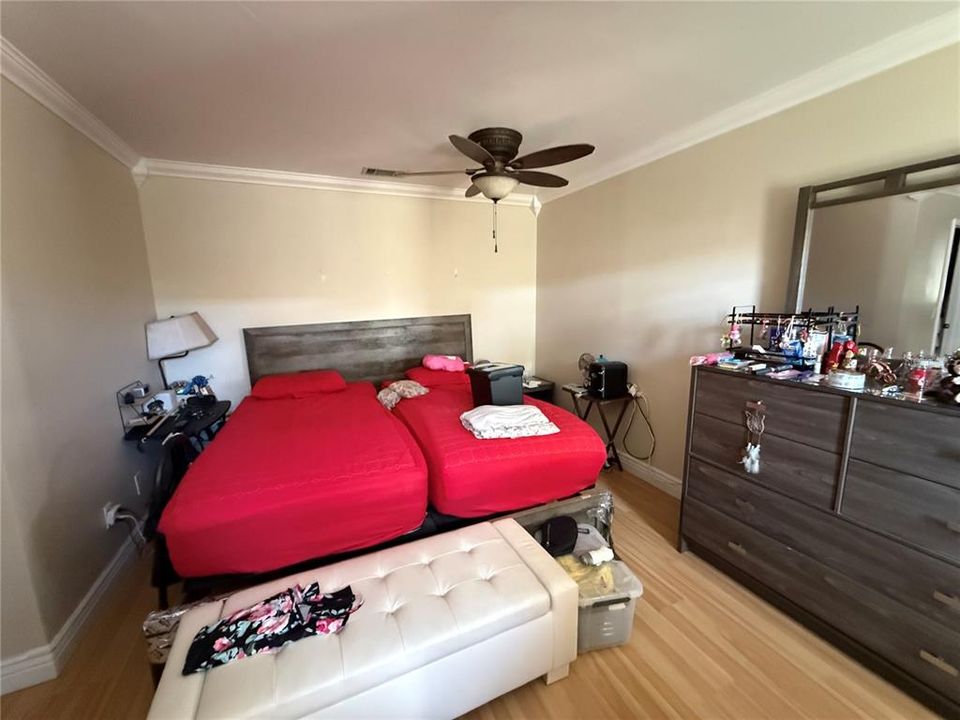 For Sale: $315,000 (3 beds, 2 baths, 1120 Square Feet)