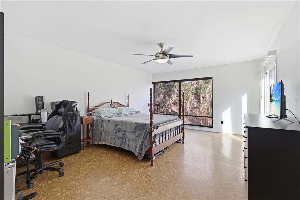 En Venta: $299,000 (3 camas, 2 baños, 1652 Pies cuadrados)