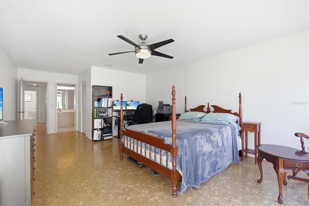 En Venta: $299,000 (3 camas, 2 baños, 1652 Pies cuadrados)