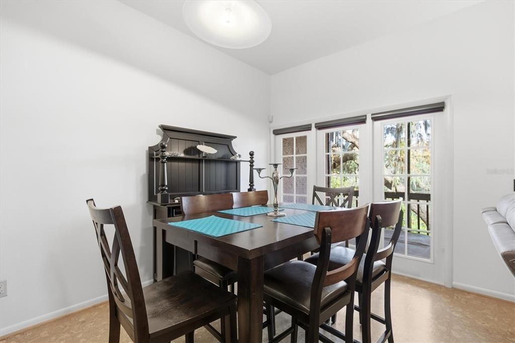 En Venta: $299,000 (3 camas, 2 baños, 1652 Pies cuadrados)