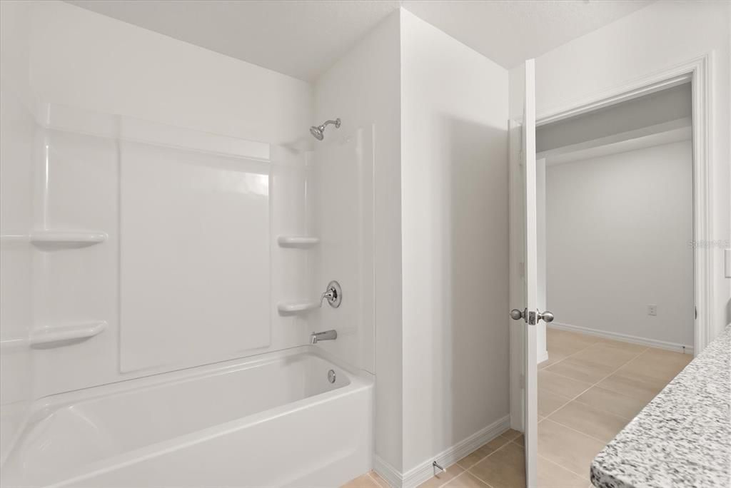 En Venta: $415,865 (4 camas, 2 baños, 2168 Pies cuadrados)