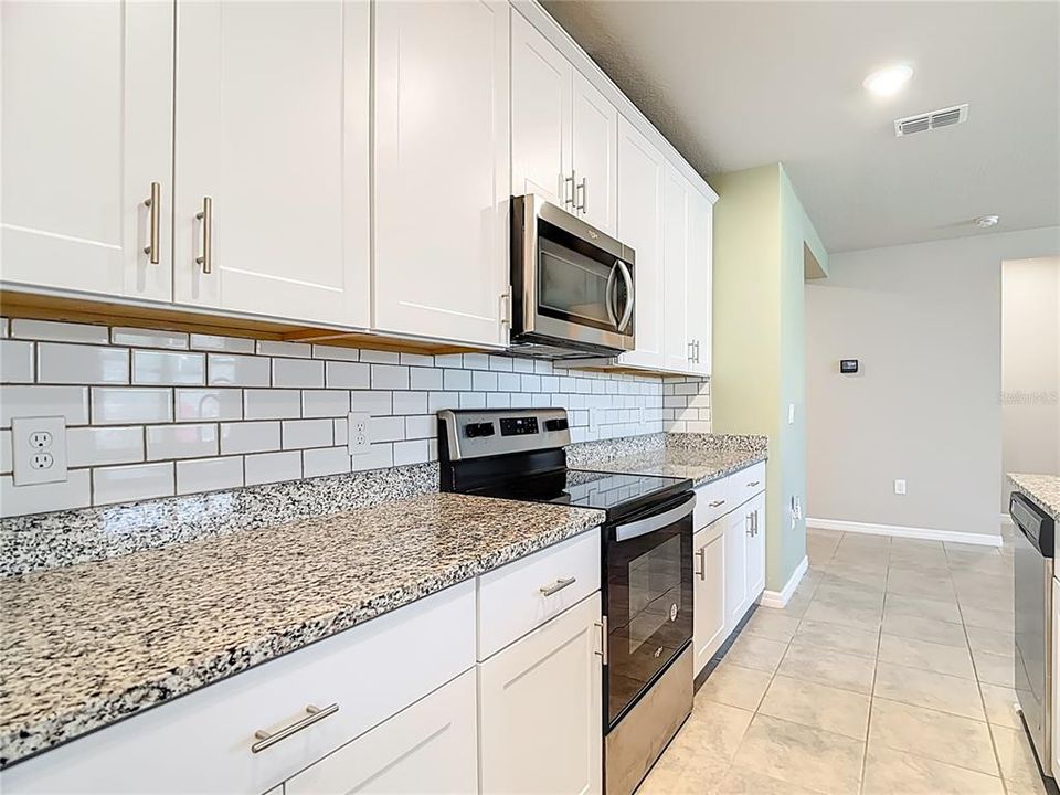 For Rent: $2,000 (4 beds, 2 baths, 1849 Square Feet)