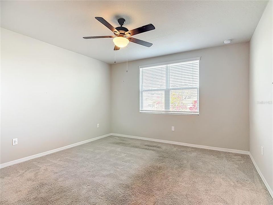 For Rent: $2,000 (4 beds, 2 baths, 1849 Square Feet)