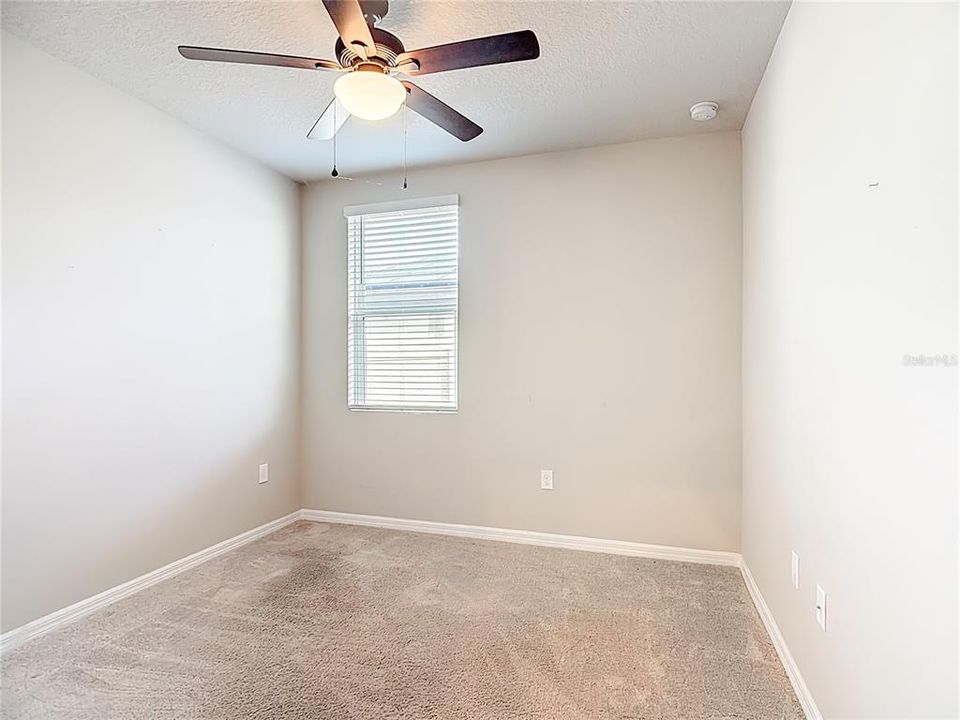 For Rent: $2,000 (4 beds, 2 baths, 1849 Square Feet)