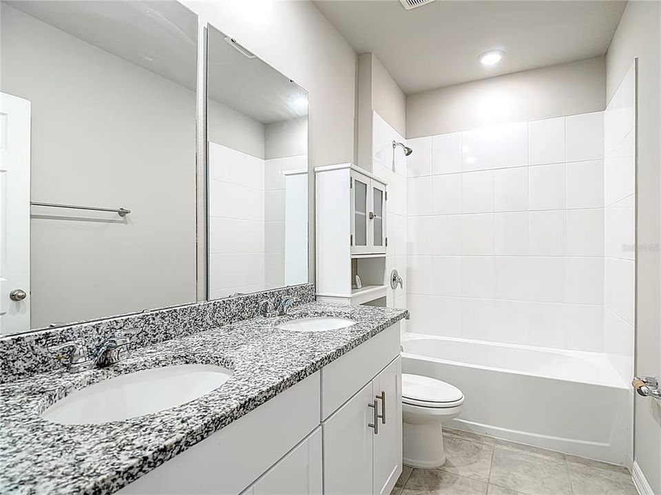 For Rent: $2,000 (4 beds, 2 baths, 1849 Square Feet)