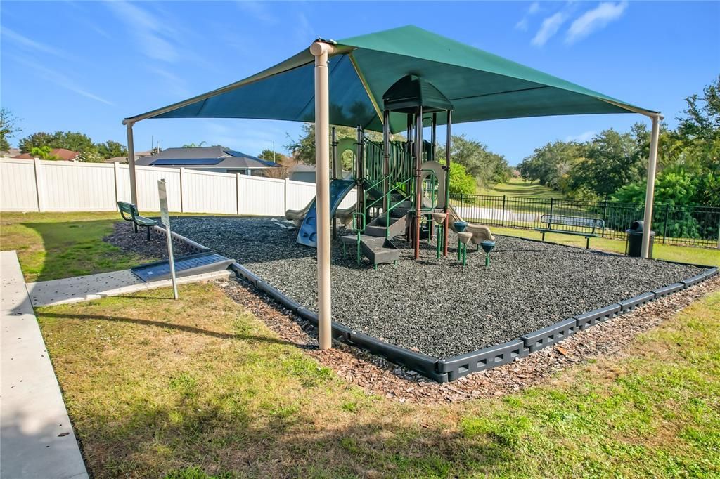 For Rent: $2,000 (4 beds, 2 baths, 1849 Square Feet)