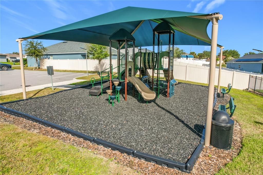 For Rent: $2,000 (4 beds, 2 baths, 1849 Square Feet)