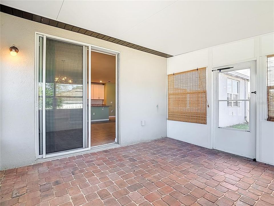 For Rent: $2,000 (4 beds, 2 baths, 1849 Square Feet)