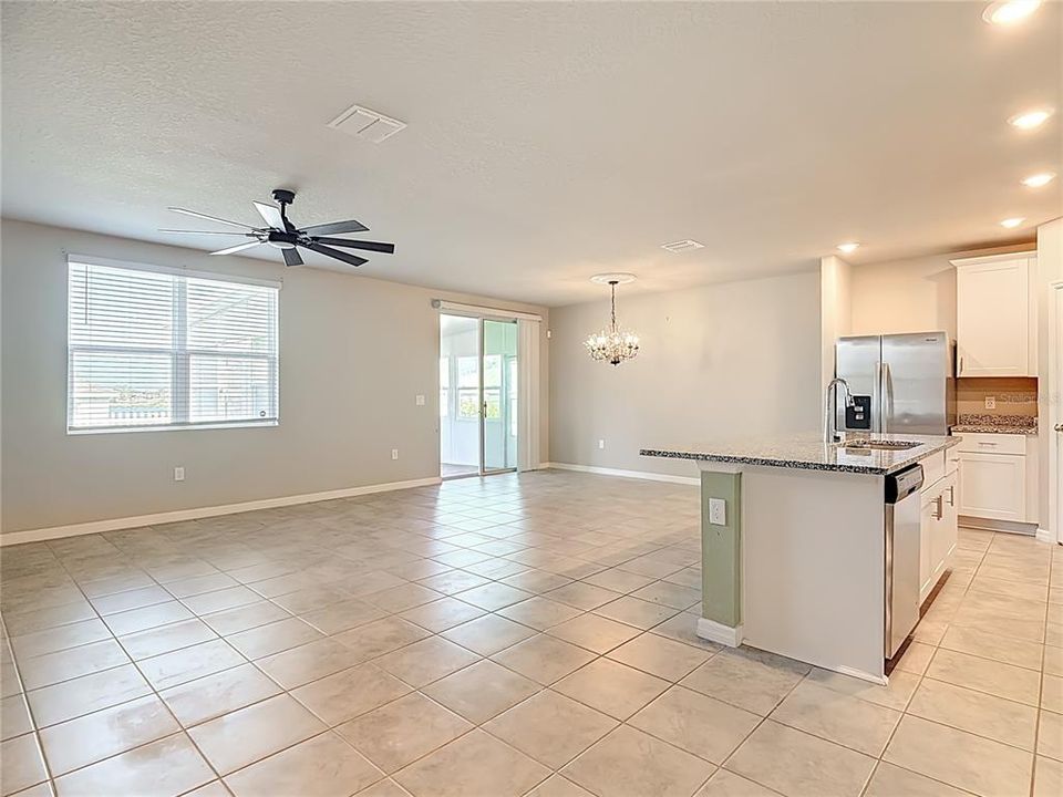 For Rent: $2,000 (4 beds, 2 baths, 1849 Square Feet)