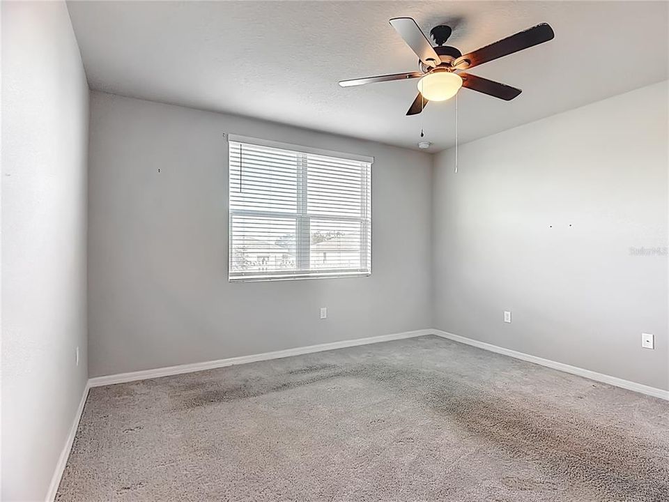 For Rent: $2,000 (4 beds, 2 baths, 1849 Square Feet)