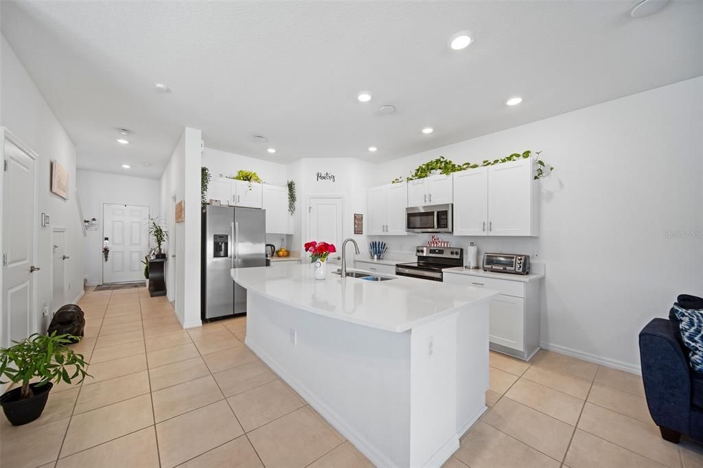 En Venta: $305,000 (3 camas, 2 baños, 1555 Pies cuadrados)