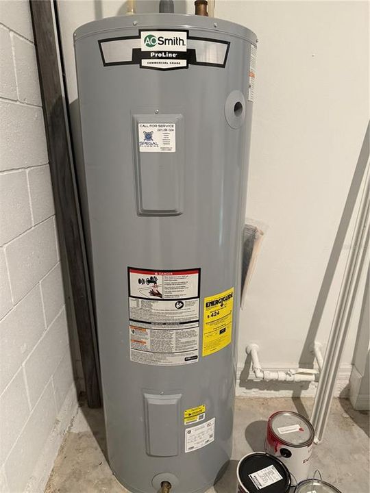 En Venta: $305,000 (3 camas, 2 baños, 1555 Pies cuadrados)