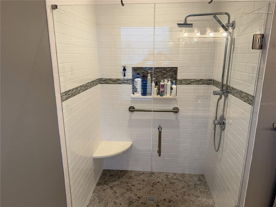 For Sale: $479,990 (3 beds, 2 baths, 1516 Square Feet)