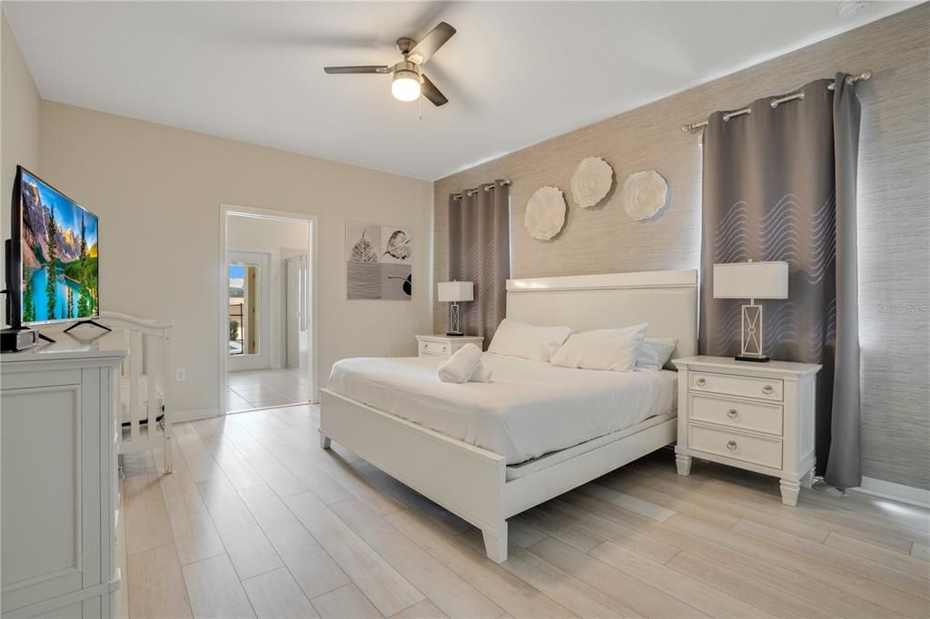 待售: $790,000 (9 贝兹, 6 浴室, 4399 平方英尺)