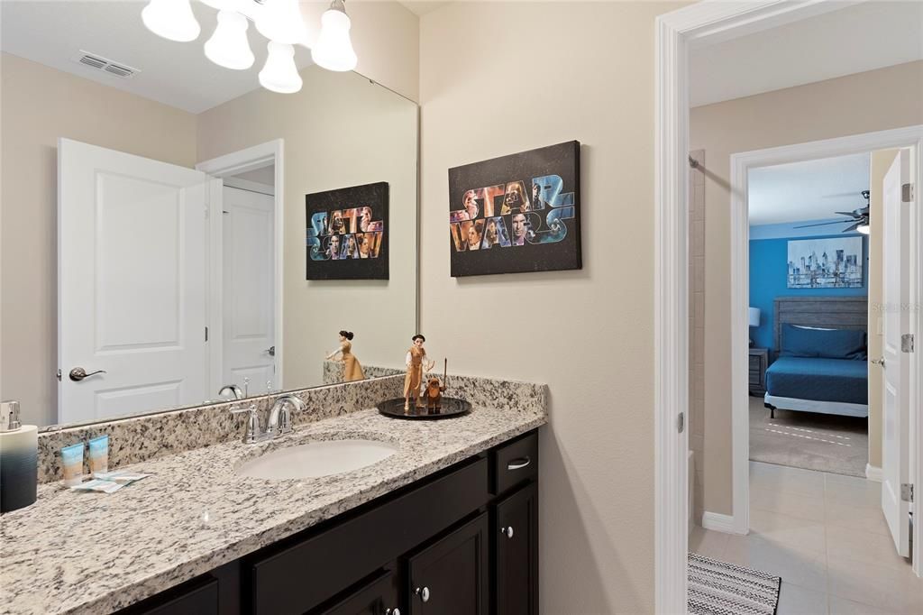 待售: $790,000 (9 贝兹, 6 浴室, 4399 平方英尺)