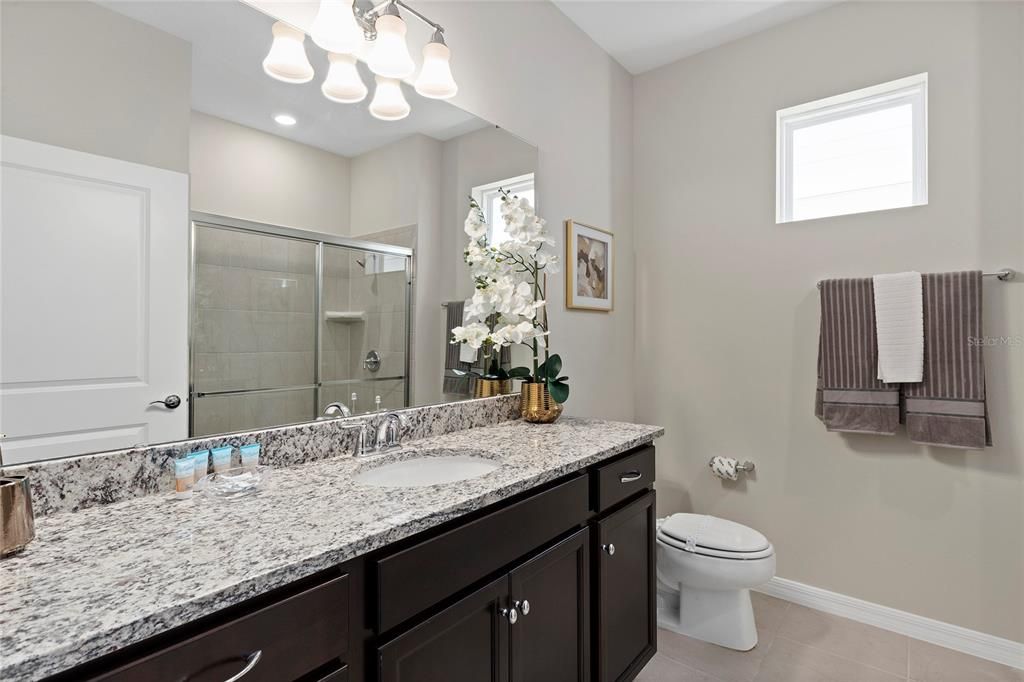 待售: $790,000 (9 贝兹, 6 浴室, 4399 平方英尺)