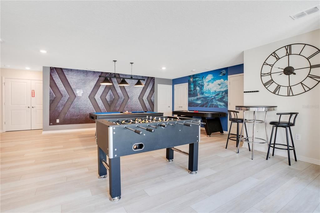 待售: $790,000 (9 贝兹, 6 浴室, 4399 平方英尺)