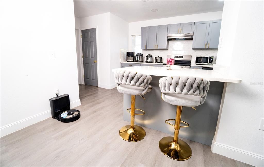 En Venta: $549,900 (4 camas, 2 baños, 1742 Pies cuadrados)