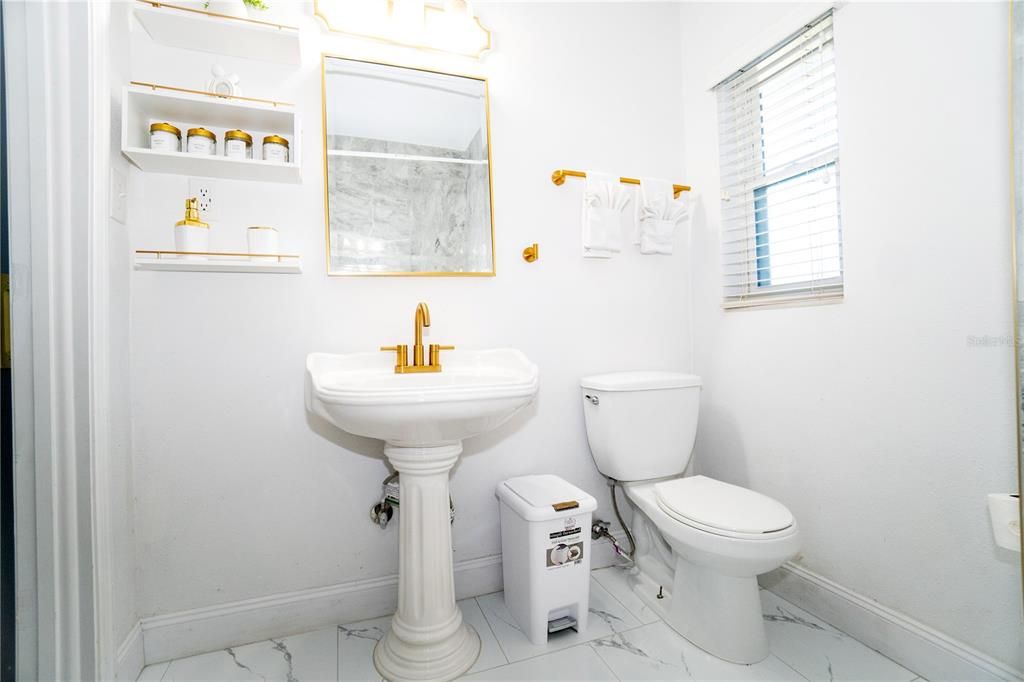 En Venta: $549,900 (4 camas, 2 baños, 1742 Pies cuadrados)